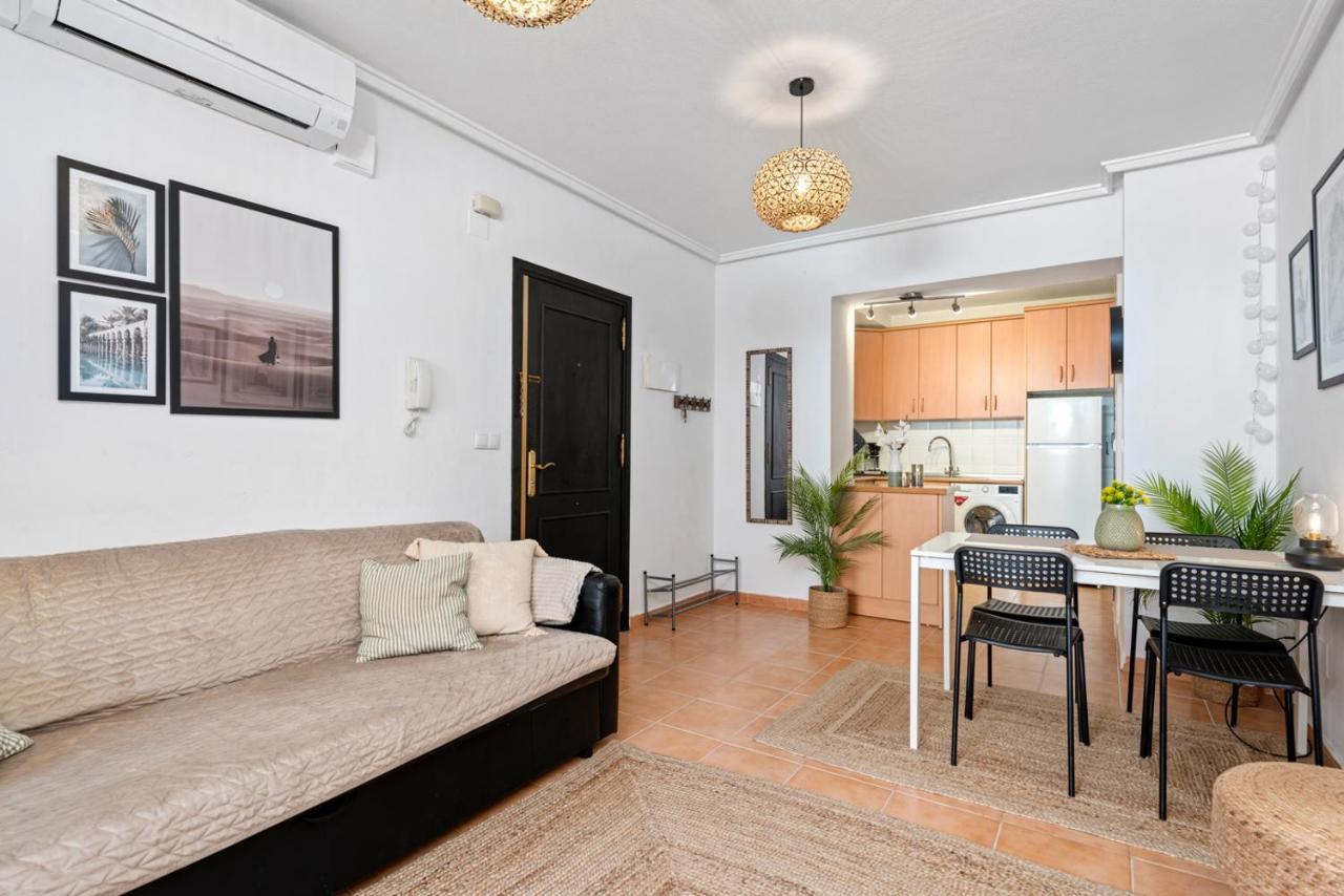La Dama Apartment Торевиеха Екстериор снимка