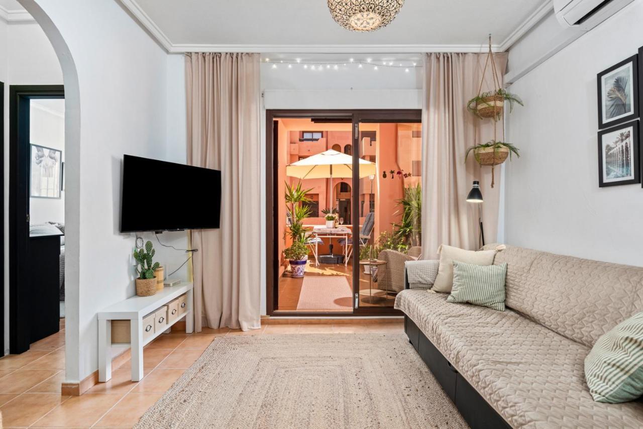 La Dama Apartment Торевиеха Екстериор снимка