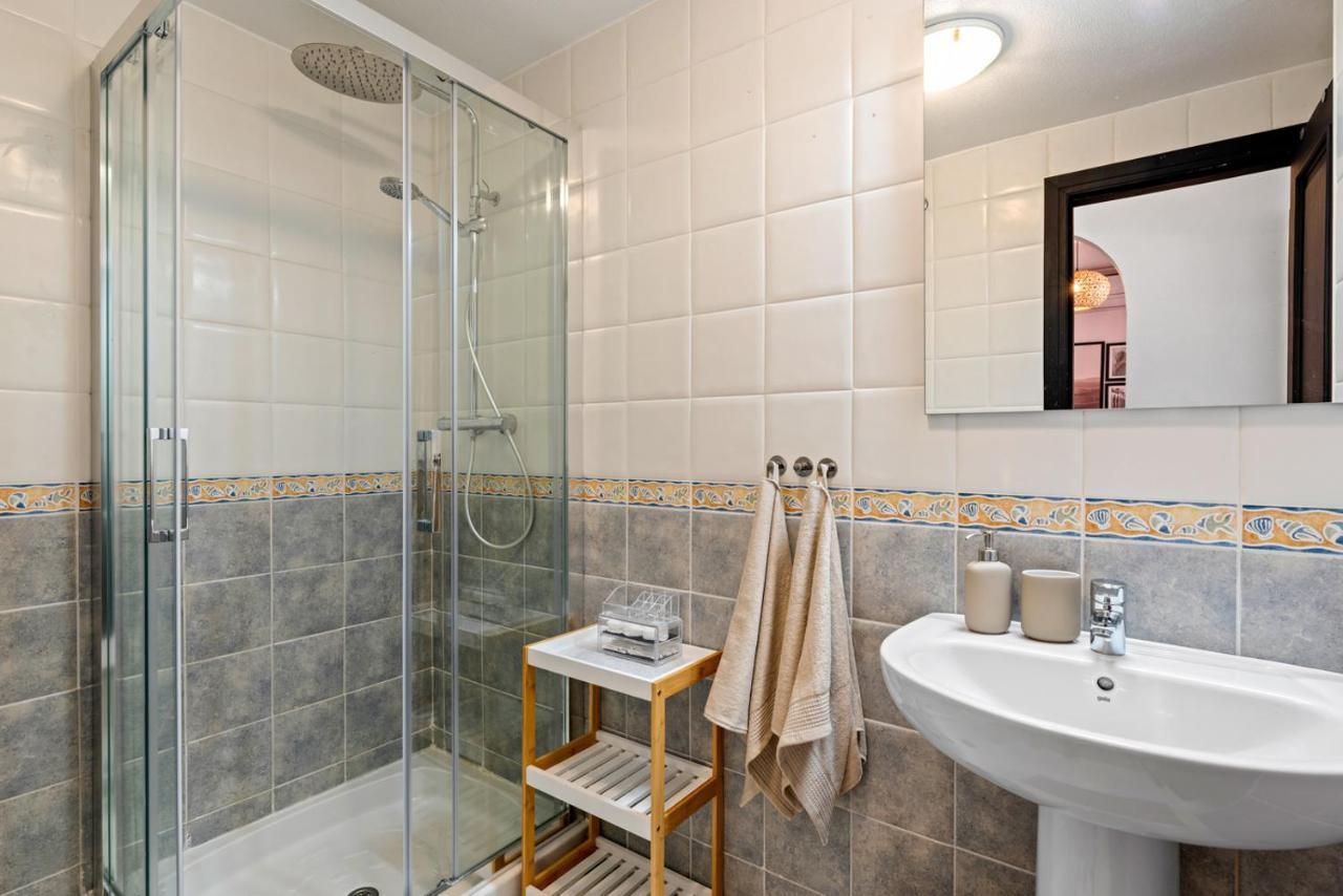 La Dama Apartment Торевиеха Екстериор снимка
