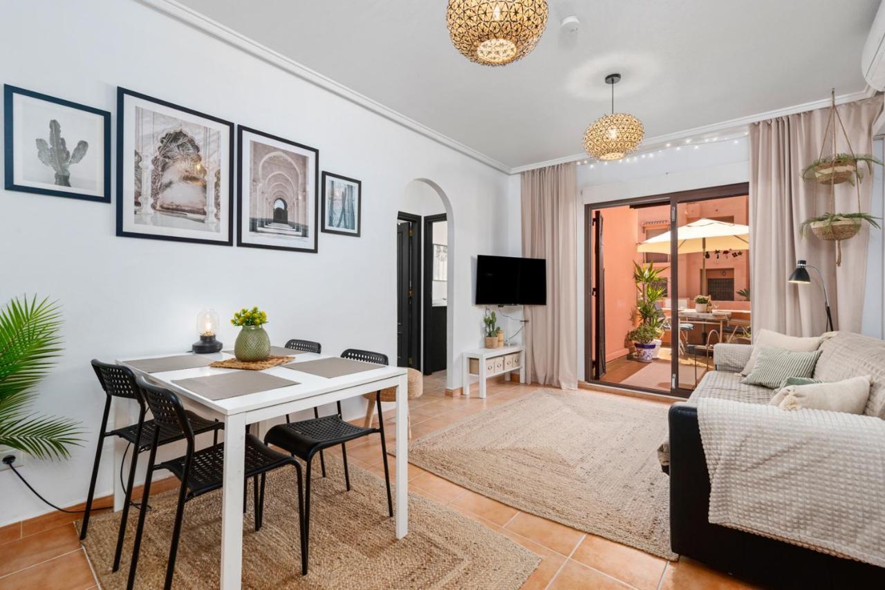 La Dama Apartment Торевиеха Екстериор снимка