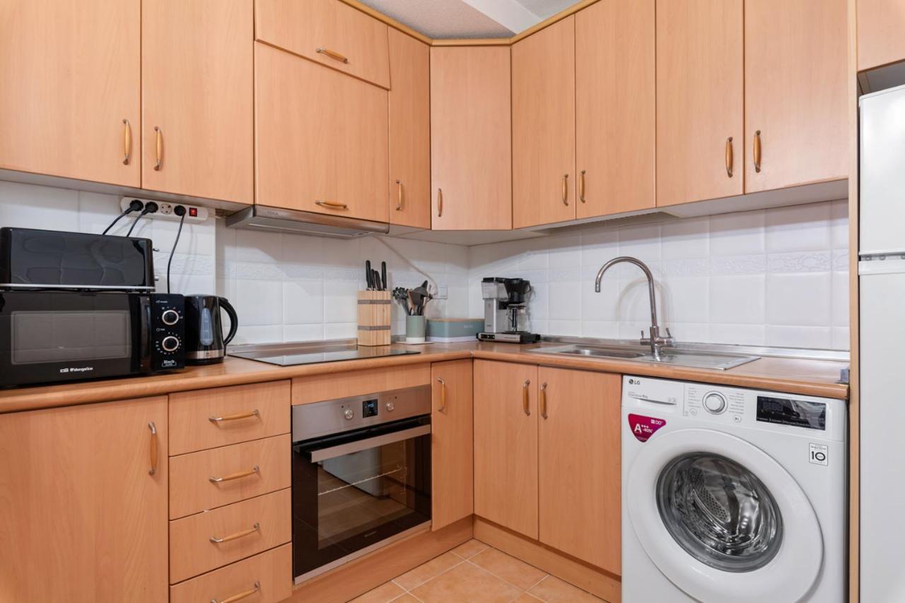 La Dama Apartment Торевиеха Екстериор снимка